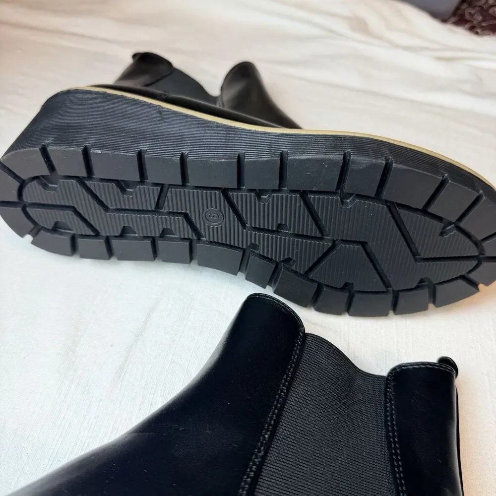 Platform Wedge Chelsea Ankle Boots Black Women's Size 9 Gorpcore Rugged NEW